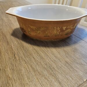 Vintage Pyrex 1960's Brown/Gold 1 1/2 qt. Casserole Dish no Lid
